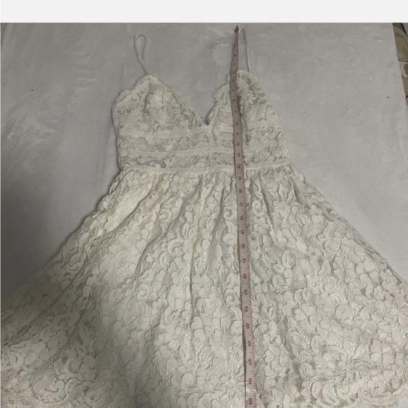 NBD Give It Up Lace Dress Size Small - Picture 5 of 9
